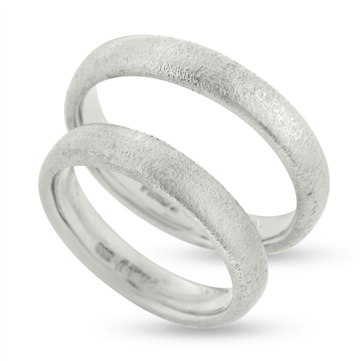 Vielses & Forlovelses ringe,oval profil 3,9 * 1,8 mm. blank 925 s.