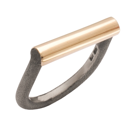 Billede af *Heiring MIU ring oxyderet sølv + 14 kt tuberør str. 56