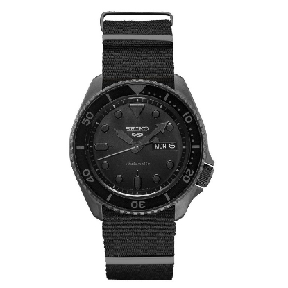 Billede af Seiko 5 Sports Street Style Automatic herreur stål natorem 42mm 10bar