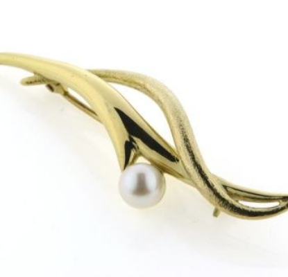 Billede af Broche m. fv. perle 5-6 mm. 8 kt.