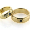 Billede af Ring 14 kt. cárre slebne blå safir og 6 brillianter (kun damering)