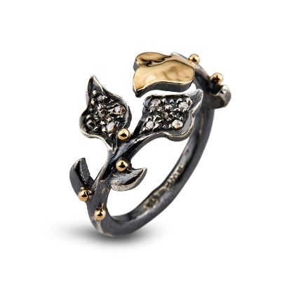 Billede af By Birdie Kensington ring sort rhodineret sølv m.14kt og ialt 0,08 ct brillant (str. 52-60)