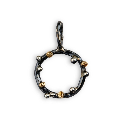 Billede af By Birdie Buds Circle Small vedhæng sort rhodineret sølv m.14kt