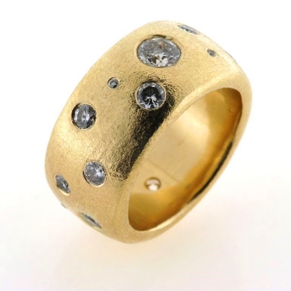 Billede af Ring fattet med 18 brillanter 14 kt.