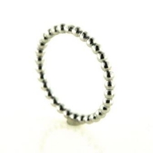 Billede af Ring kugler hele vejen rundt, br. 2,1 mm. massiv, str. 60-69. 14 kt. hvg.