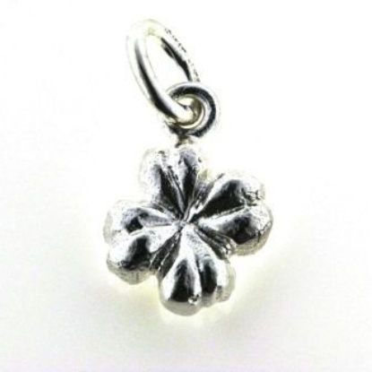 Billede af Vedhæng massiv firkløver med øsken 12,5 mm., tyk. 4,2 mm. 14 kt. hvg.