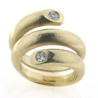 Billede af Ring 14 kt. med 2 brill. a 0,16 tw/vvs., vægt 19,8 gr.