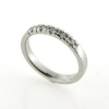 Billede af Alliancering 3* 0,04 w/pi. + 4* blå safir 0,04 ct., 925s.  (br. 2,9-tk. 1,9 mm.)