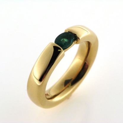 Billede af Ring med smaragd 6*4 mm. 14 kt.