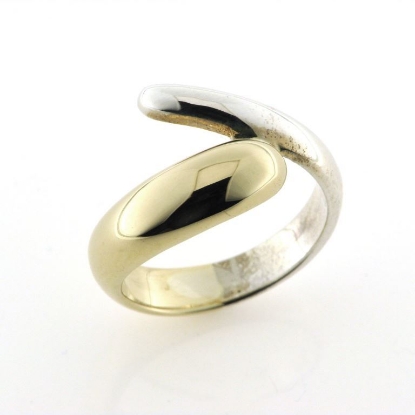 Billede af Ring forskudt 925s + 14 kt.