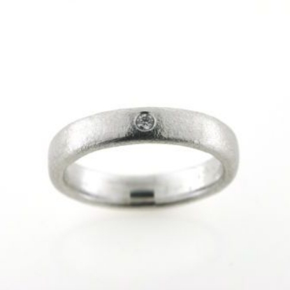 Billede af Ring med brill. 0,05 w/vs. (str. -59) 14 kt. hvg.