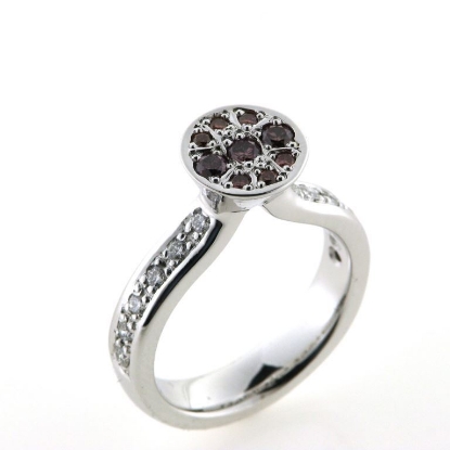 Billede af Ring med safir og 2 sv. perler 14 kt.