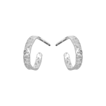 Billede af *Susanne Friis Bjørner ørecreoler sølv m. rå overflade (10mm)