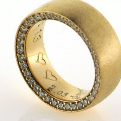 Billede af Ring med 68 brill. a 0,03 w/vs. 14 kt.