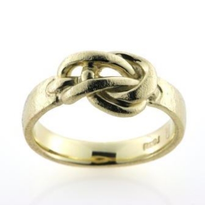 Billede af 1 ring med knob "pælestik" 14 kt.