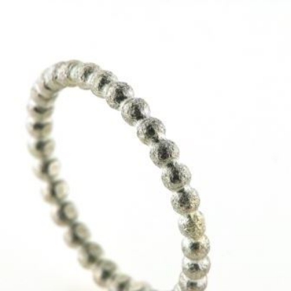 Billede af Ring kugler hele vejen rundt, br. 2,1 mm. massiv, Priser FRA