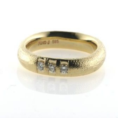 Billede af Ring 14 kt. med 3 brillanter a 0,09 ct.