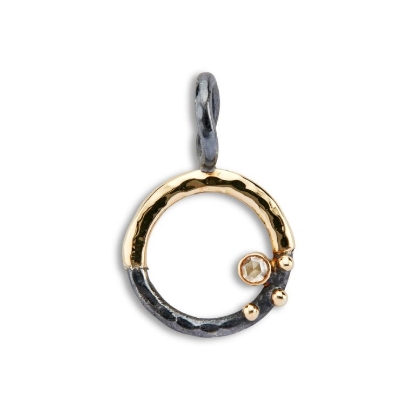 Billede af By Birdie Victoria Rose vedhæng sort rhodineret sølv m. 14 kt. + 0,06 ct.