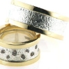 Billede af Ringe 14 kt. + sølv, d-ring 8 mm. med 5 brill. 2* 0,02, 2* 0,03, 1* 0,04 w/vs. herrering 10 mm. bred facon + 9,2 gr. (prisen er excl. guld)