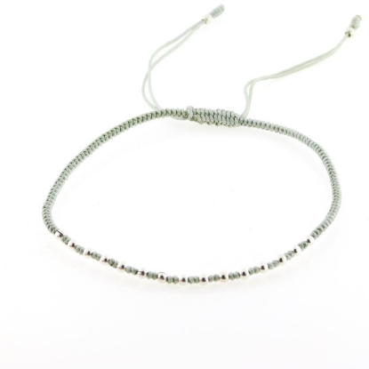 Billede af Classic by Pind Colorful ,knyttet armbånd støvet grøn  med sølv kugler 