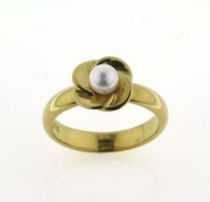 Billede af Ring, pynt med sv. perle 4½-5 mm. 14 kt.