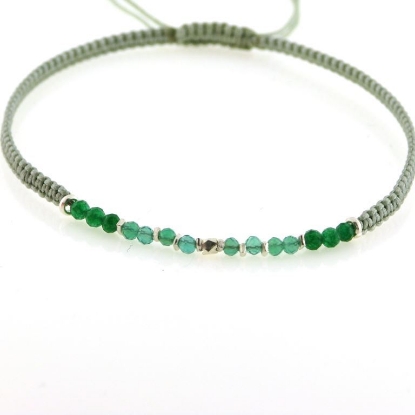 Billede af By Pind Colorful knyttet armbånd støvet grøn med mix sten og sølv kugler