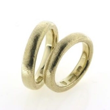 Billede af Vielses & Forlovelses ringe, profil oval ca. 4,6*2,7mm 8 kt