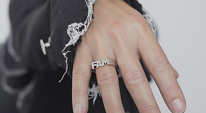 Maria Black smykker – Ringe, hoops & MOM | Autoriseret forhandler