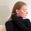 Billede af Jane Kønig Big Tied Heart Hoop ørering sølv (1 stk.)