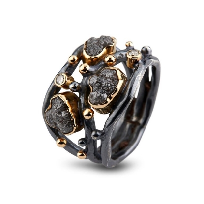 Billede af By Birdie Alexandra ring sort rhodineret sølv m.14kt og 0,10ct + 3,5ct diamanter str. 56