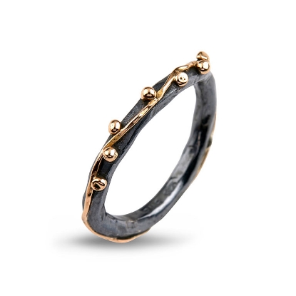 Billede af By Birdie Zeus Plain ring sort rhodineret sølv m.14kt guldkugler str. 56
