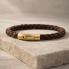 Billede af Scrouples Force armbånd brunt læder guldfarvet stål lås 21cm