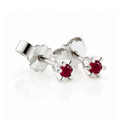 Billede af "Dreamy Ruby" øreringe m. rubin 2*2,5 mm (ca a 0,06 ct) i 14 kt hvg