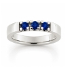 Billede af Alliancering, 3* 3,0 mm. Safir (a ca. 0,15 ct.) 14 kt. hvg. (br. 3,7-tk. 2,2 mm.)