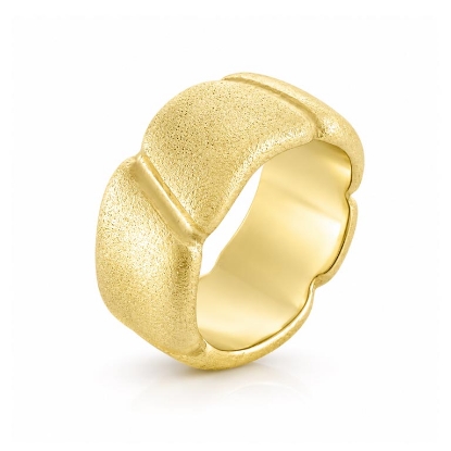 Billede af Ring bølget med felter, massiv, br. 9,5 mm. 925s. forgyldt (forgyldning vil blive slidt af ved brug !)