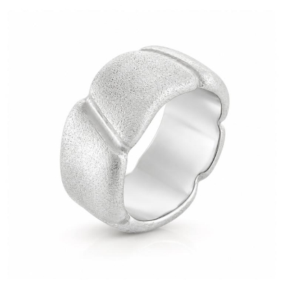 Billede af Ring bølget med felter, massiv, br. 9,5 mm. 14 kt. hvg.
