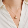 Billede af Mads Z "Chloé Mist" vedhæng 14 kt. guld m. 0,10 ct. brillanter+kulturperle (ekskl. kæde)