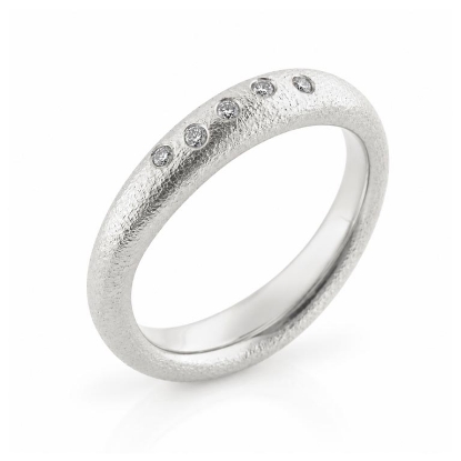 Billede af Ring bølget  5* 0,01 w/vs. i stjernedrys 14 kt. hvg.