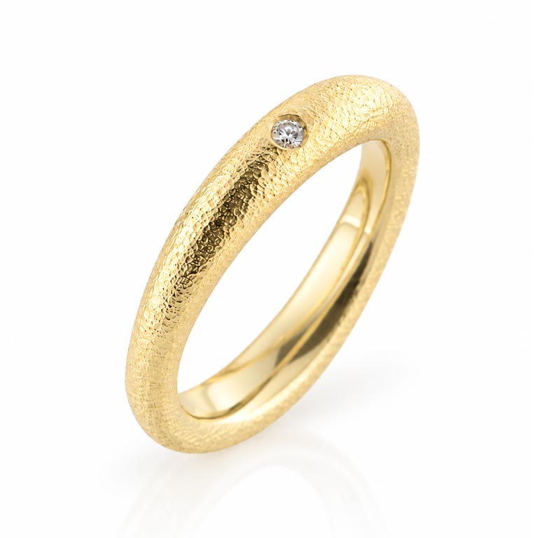 Billede af Ring bølget 1* 0,05 w/vs. 14 kt.
