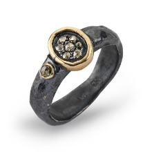 Billede af By Birdie Bronx ring sort rhodineret sølv m.14kt og 0,20 ct brillant str. 52