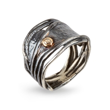 Billede af By Birdie Hubble Silver ring sort rhodineret sølv m.14kt og m. 1 x 0,10 ct diamant str. 58