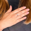 Billede af Ring "Glory" m. synt. sten 8 karat guld