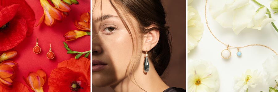 Julie Sandlau Prime Øreringe i farven red coral. Ofelia øreringe på model. Sammensætning af 2 Primevedhæng i turquoise og Ivory