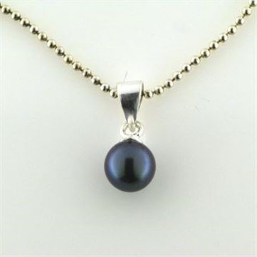 Vedhæng perle, sort fv. perle  5½-6 mm 925s
