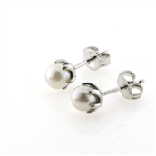 Ørestik perler, grabber sv. kp.  5-5½ mm 14 kt. hvg.