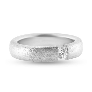Ring flying diamond brillant 14 kt. hvg.