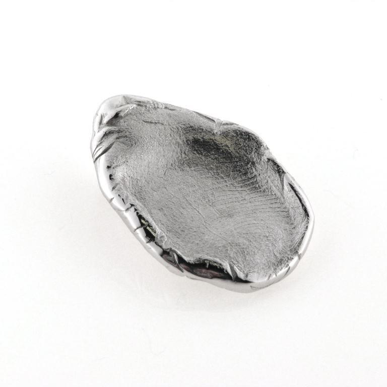 omfavne skinke Sui Vedhæng med fingeraftryk 14 kt. hvg. (smykke) | Pind J. Design - Køb hos  pindj.dk